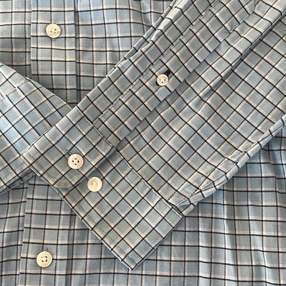 Like NEW Men’s plaid shirt from LL Bean - Picture 2 of 4